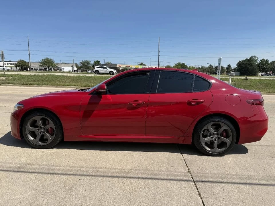 2018 Alfa Romeo Giulia - Image 10 of 20