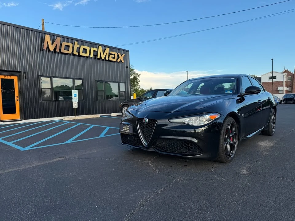 2018 Alfa Romeo Giulia - Image 2 of 12