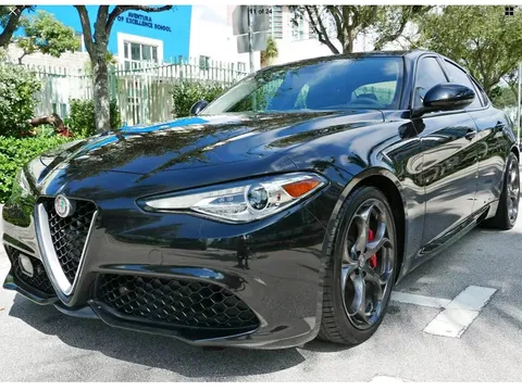 2018 Alfa Romeo Giulia Giulia