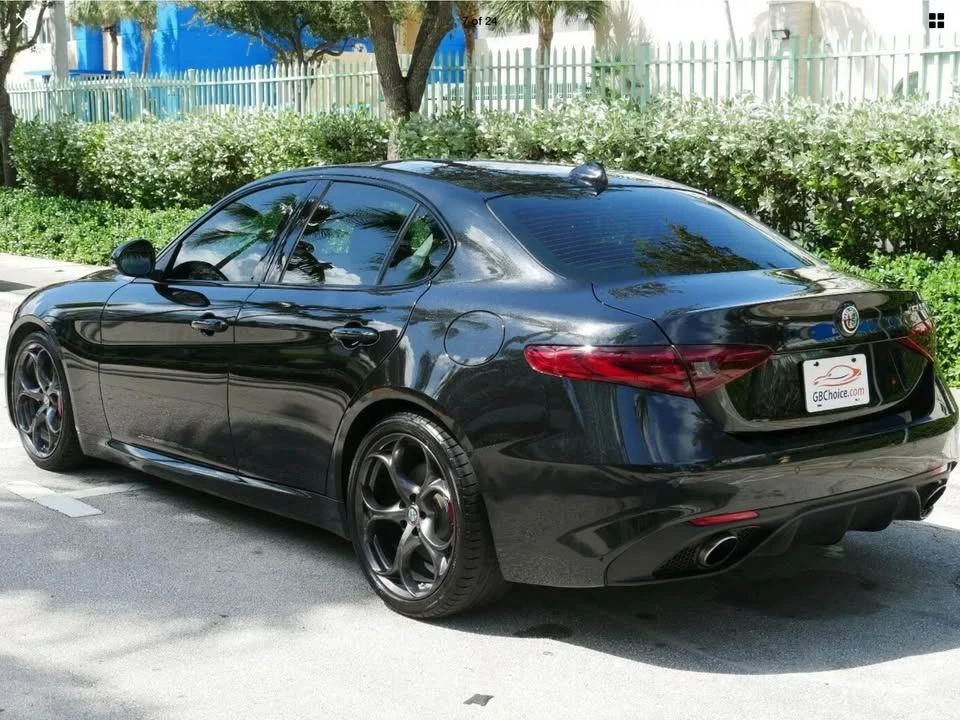 2018 Alfa Romeo Giulia - Image 8 of 13