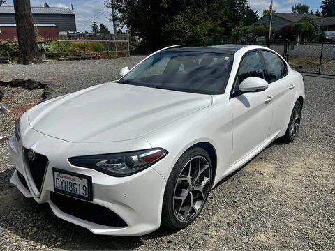 2018 Alfa Romeo Giulia Sport