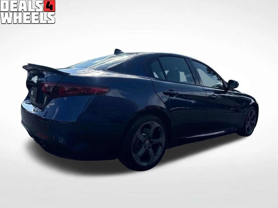 2018 Alfa Romeo Giulia - Image 5 of 20