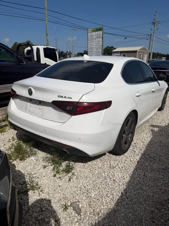2018 Alfa Romeo Giulia - Image 3 of 6