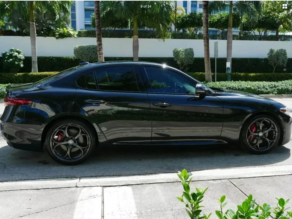 2018 Alfa Romeo Giulia - Image 5 of 13