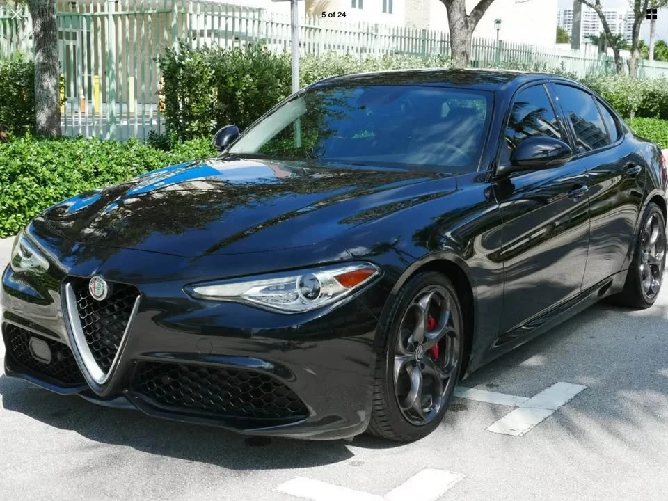 2018 Alfa Romeo Giulia - Image 10 of 13