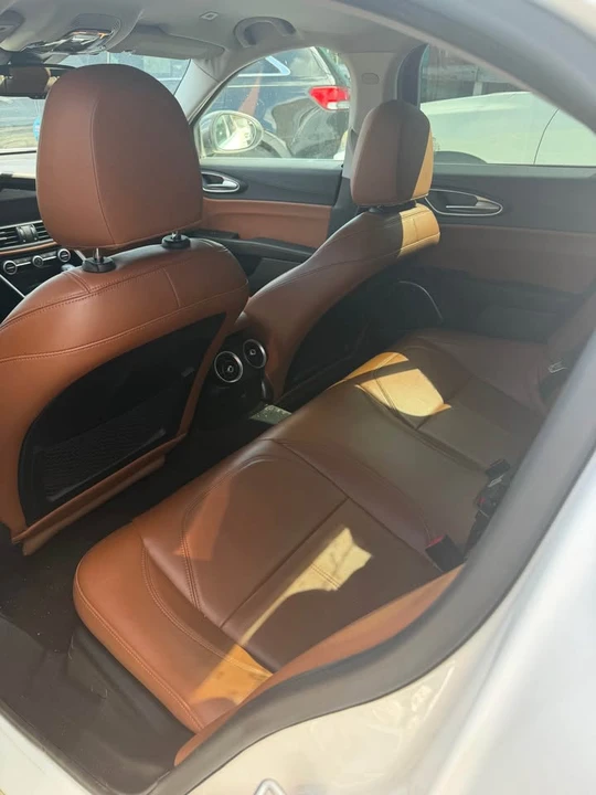 2018 Alfa Romeo Giulia - Image 6 of 6