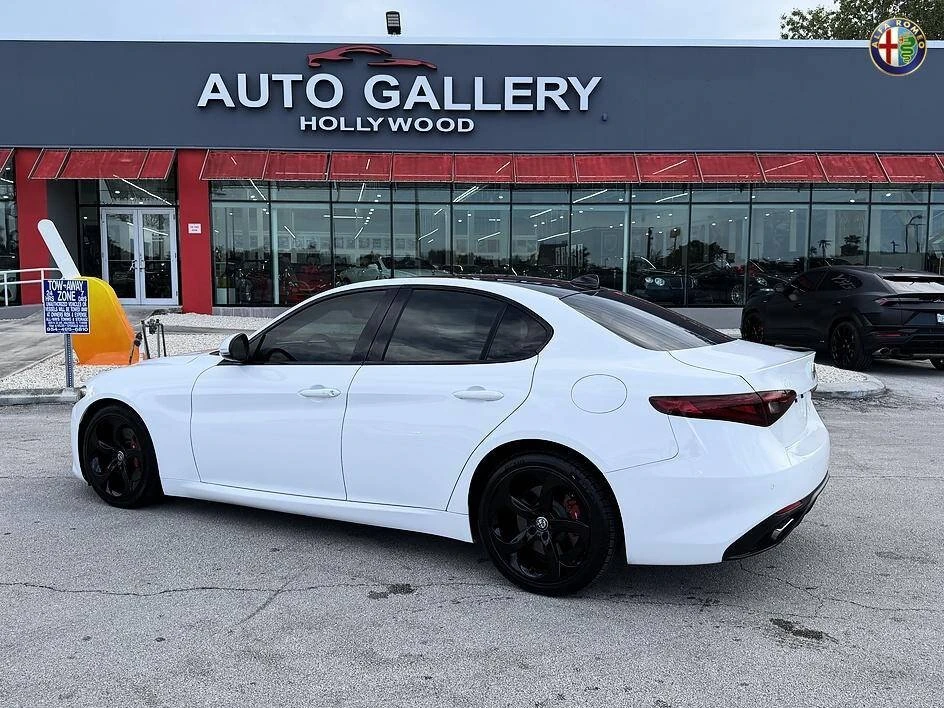 2018 Alfa Romeo Giulia - Image 4 of 20