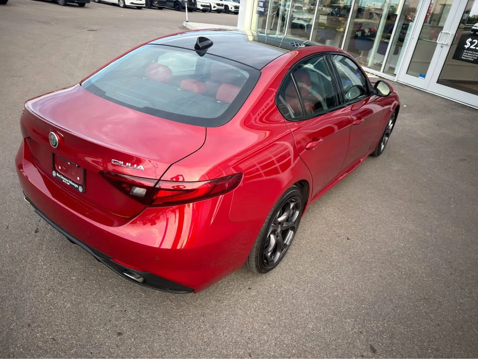 2018 Alfa Romeo Giulia - Image 4 of 15