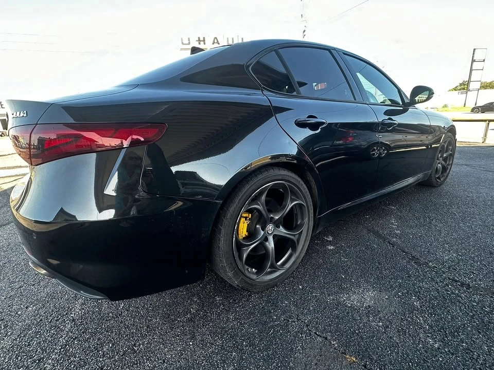 2018 Alfa Romeo Giulia - Image 5 of 10
