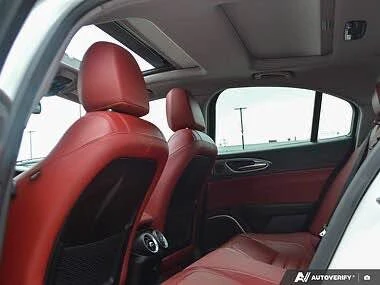 2018 Alfa Romeo Giulia - Image 6 of 14