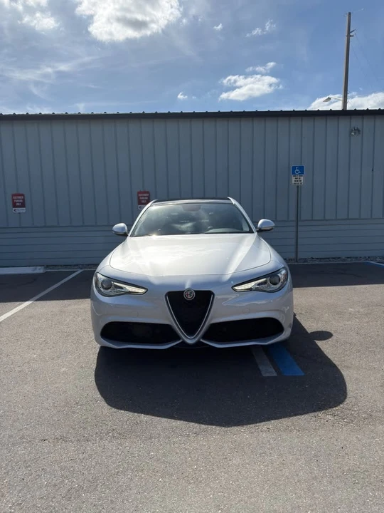 2018 Alfa Romeo Giulia - Image 2 of 20