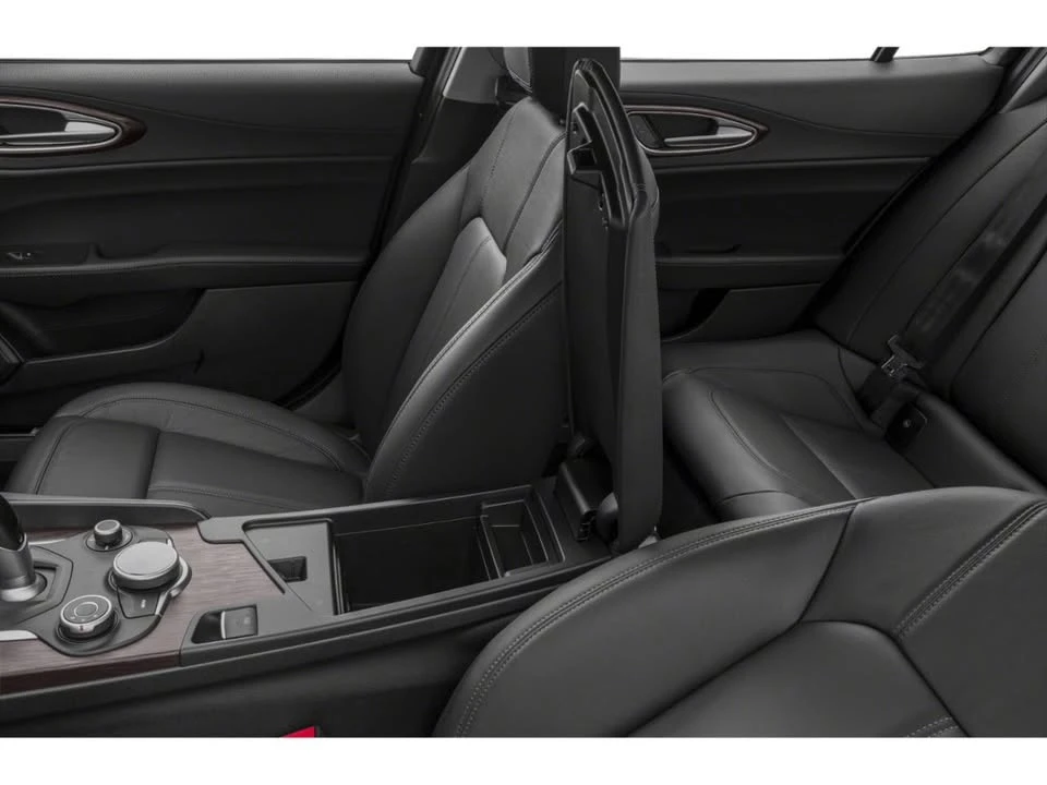 2018 Alfa Romeo Giulia - Image 2 of 7