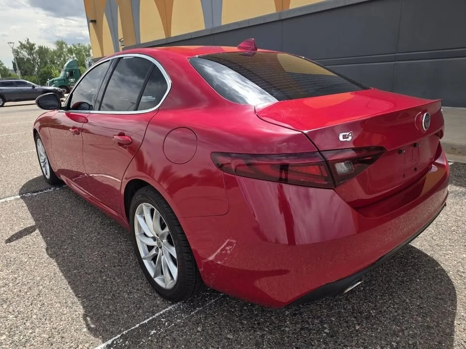 2018 Alfa Romeo Giulia - Image 8 of 20