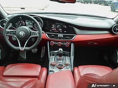 2018 Alfa Romeo Giulia - Image 5 of 14