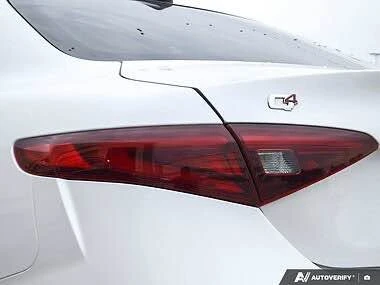 2018 Alfa Romeo Giulia - Image 10 of 14