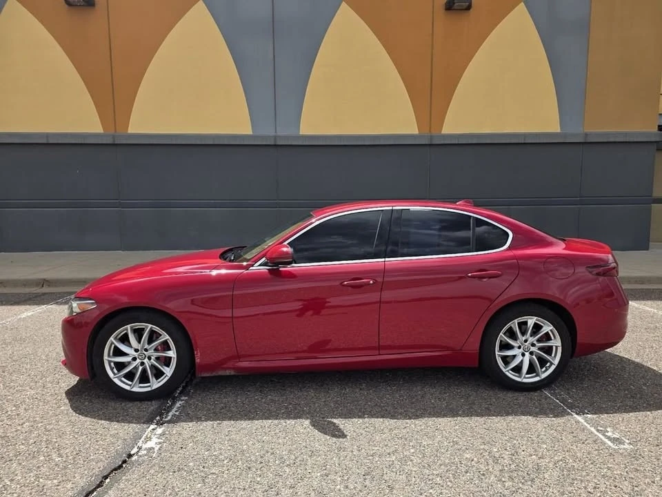 2018 Alfa Romeo Giulia - Image 2 of 20