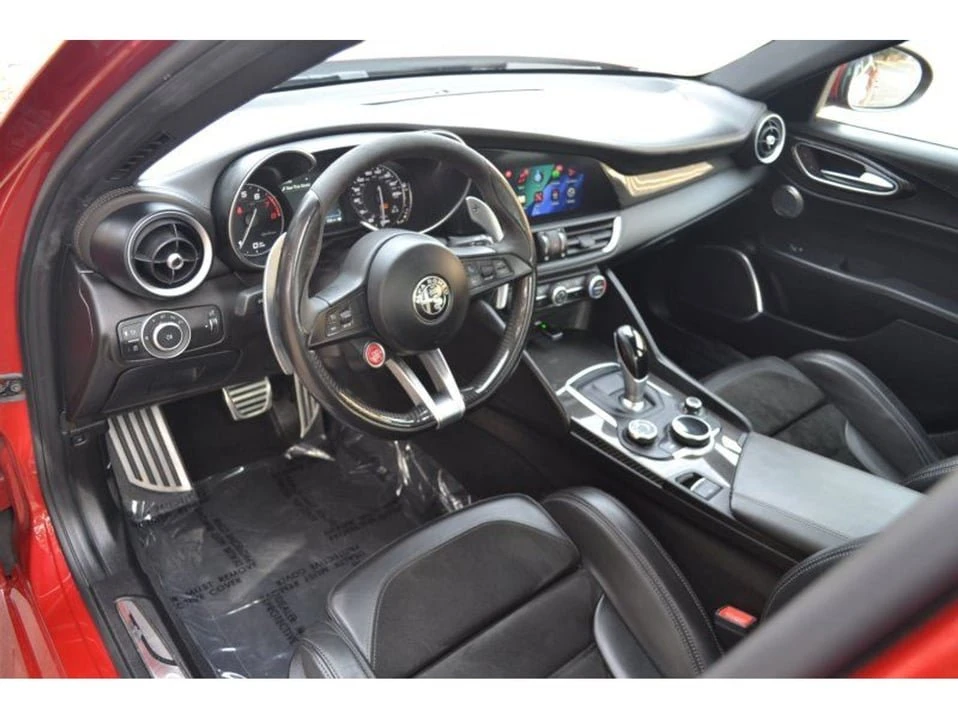 2018 Alfa Romeo Giulia - Image 18 of 20