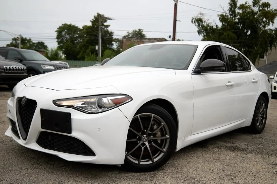 2018 Alfa Romeo Giulia - Image 9 of 20