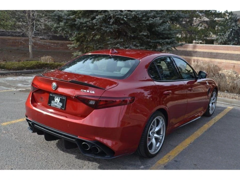 2018 Alfa Romeo Giulia - Image 14 of 20