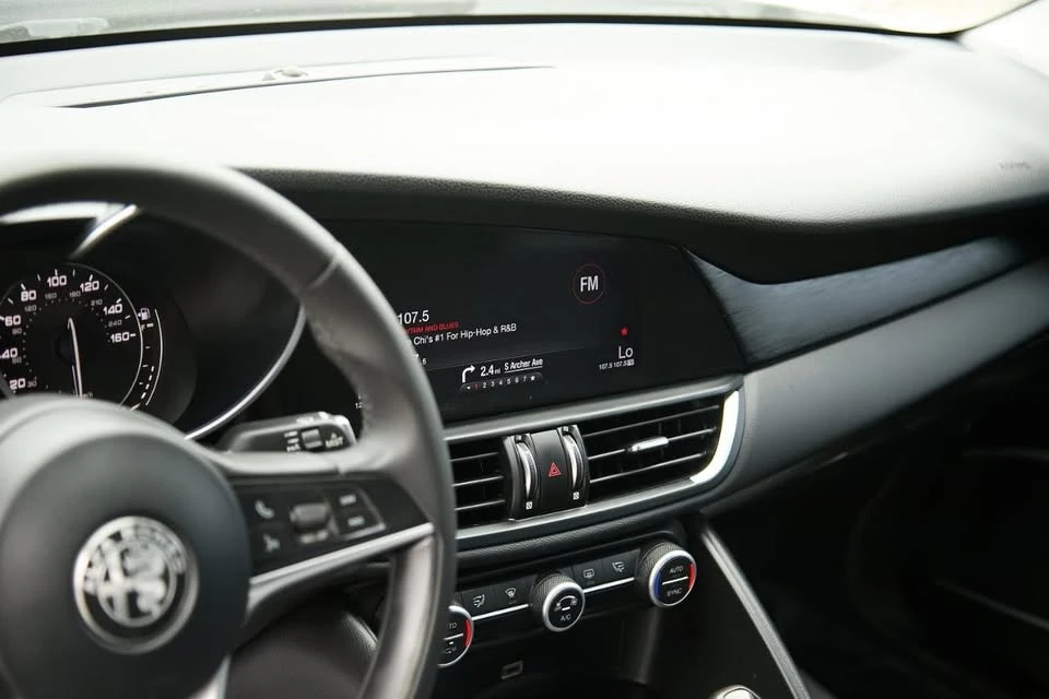 2018 Alfa Romeo Giulia - Image 20 of 20