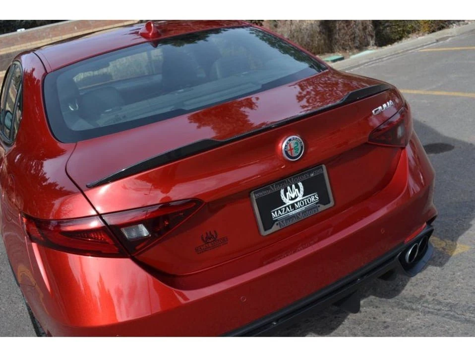 2018 Alfa Romeo Giulia - Image 10 of 20