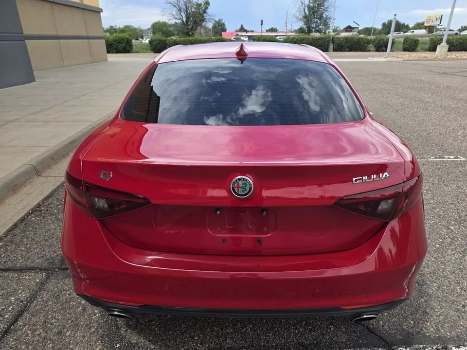 2018 Alfa Romeo Giulia - Image 7 of 20