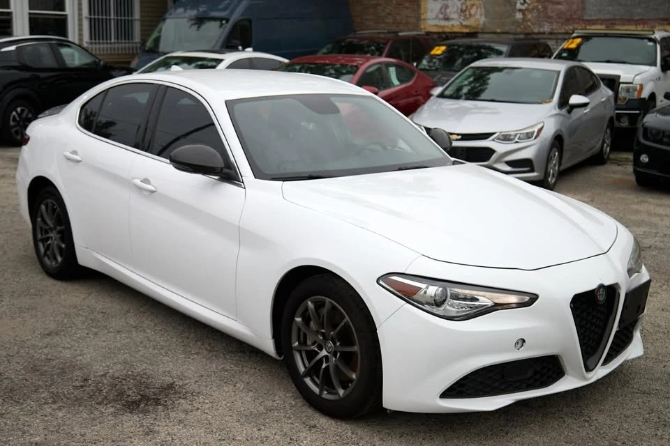 2018 Alfa Romeo Giulia - Image 11 of 20