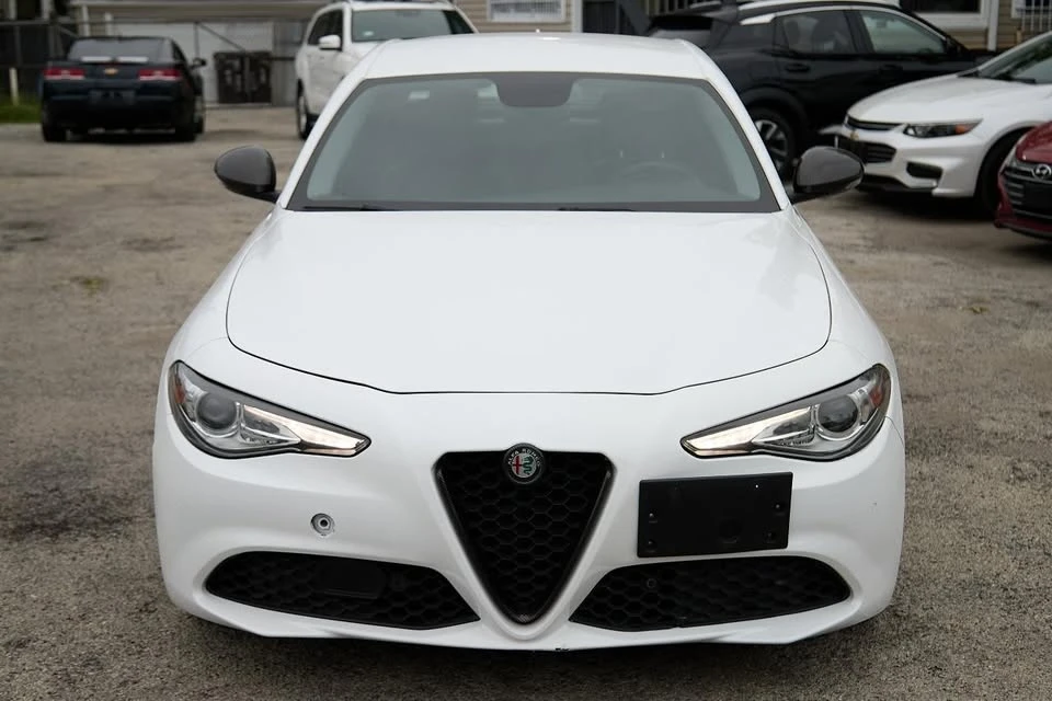 2018 Alfa Romeo Giulia - Image 12 of 20