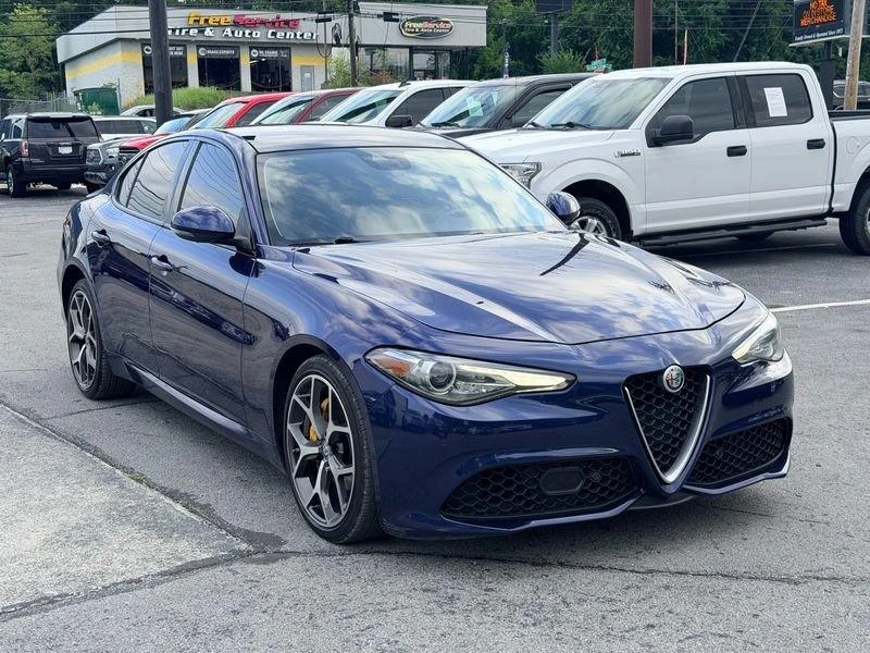 2018 Alfa Romeo Giulia - Image 8 of 20