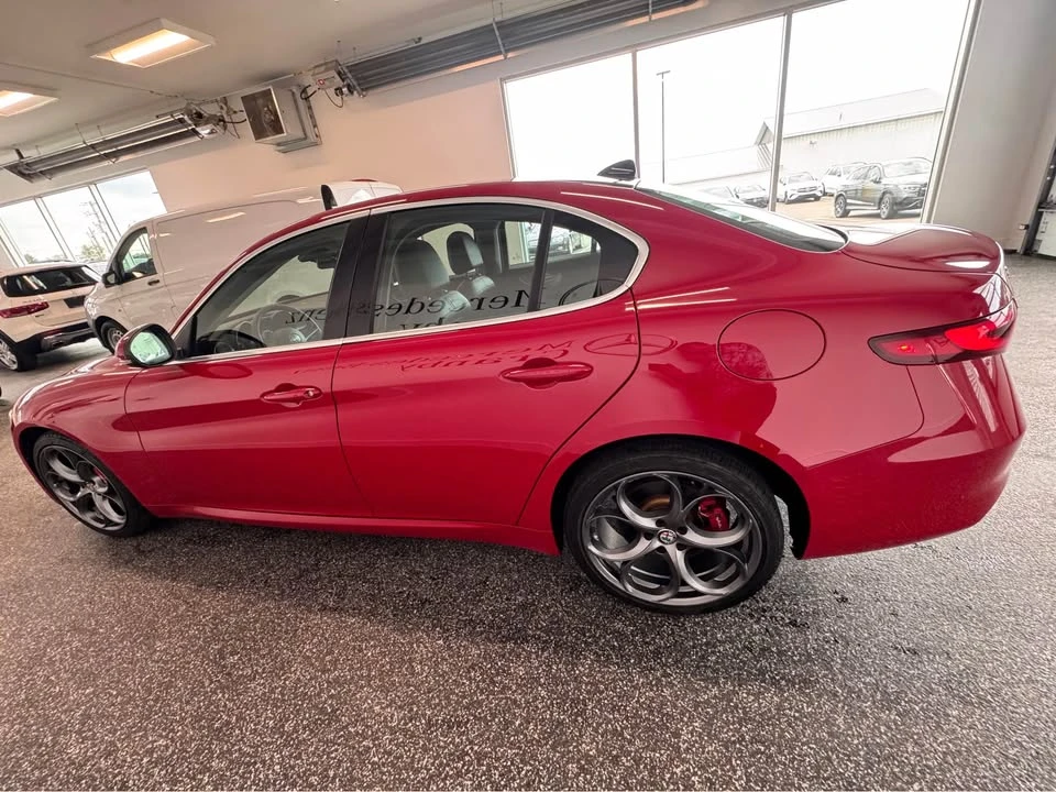 2018 Alfa Romeo Giulia - Image 6 of 20