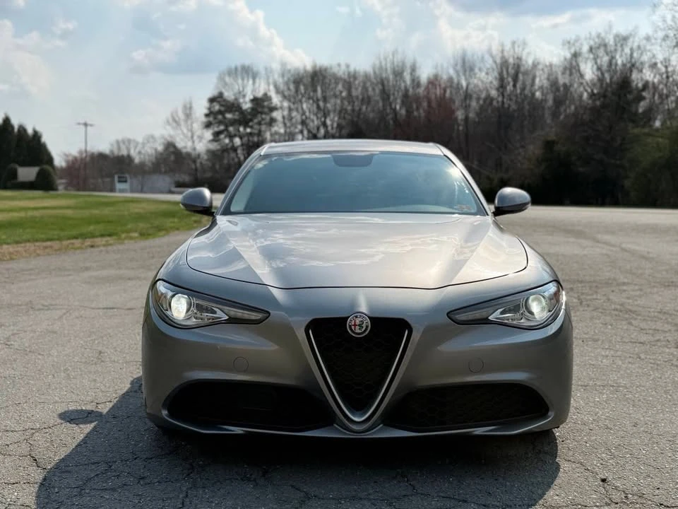2018 Alfa Romeo Giulia - Image 2 of 20