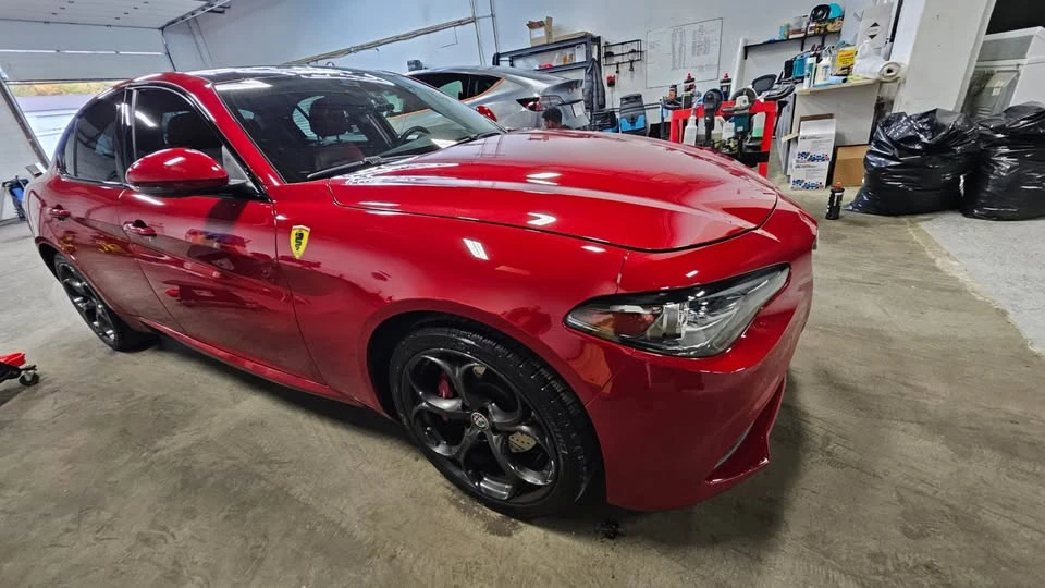 2018 Alfa Romeo Giulia - Image 3 of 11