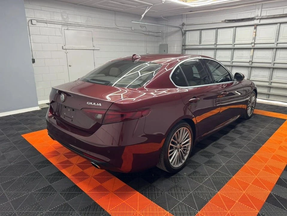 2018 Alfa Romeo Giulia - Image 6 of 20