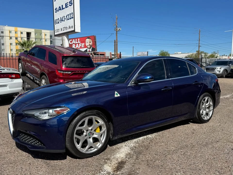 2018 Alfa Romeo Giulia - Image 5 of 14