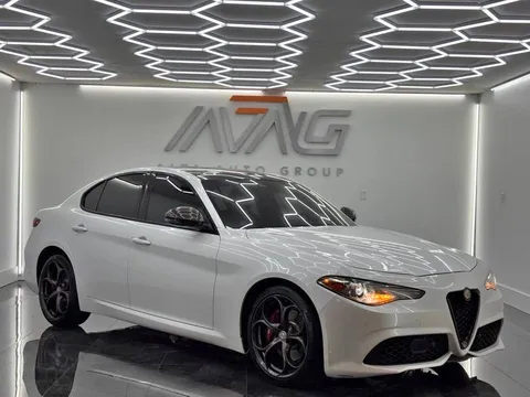2018 Alfa Romeo Giulia Giulia