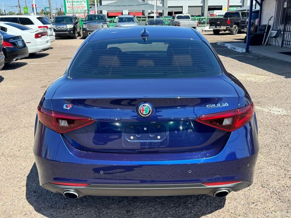 2018 Alfa Romeo Giulia - Image 6 of 11