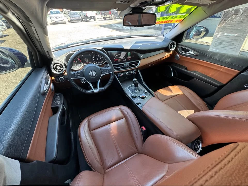 2018 Alfa Romeo Giulia - Image 11 of 11