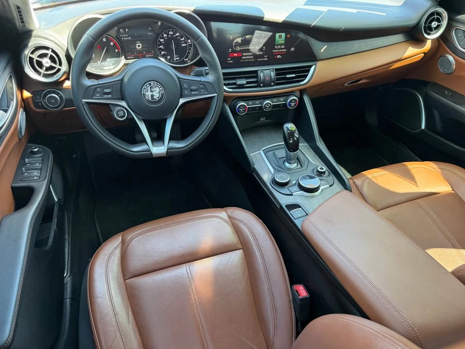 2018 Alfa Romeo Giulia - Image 10 of 11