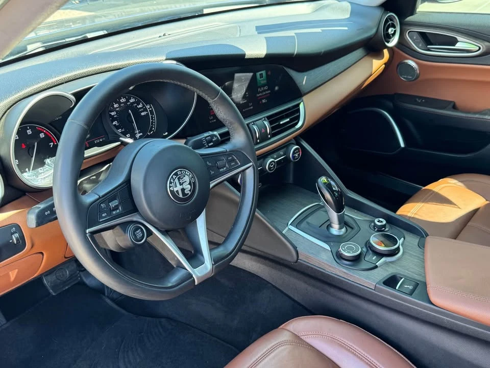 2018 Alfa Romeo Giulia - Image 3 of 11