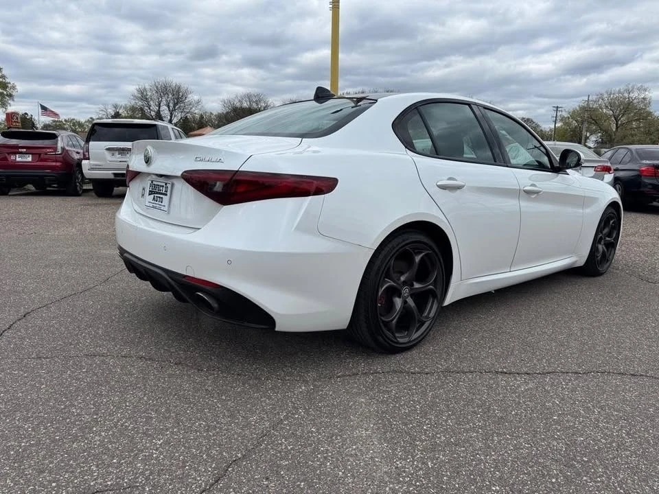 2018 Alfa Romeo Giulia - Image 4 of 20