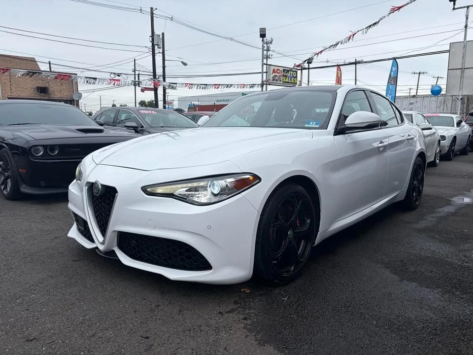 2018 Alfa Romeo Giulia - Image 3 of 20