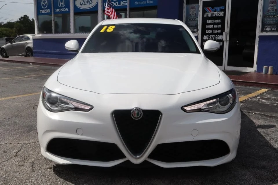 2018 Alfa Romeo Giulia - Image 8 of 19