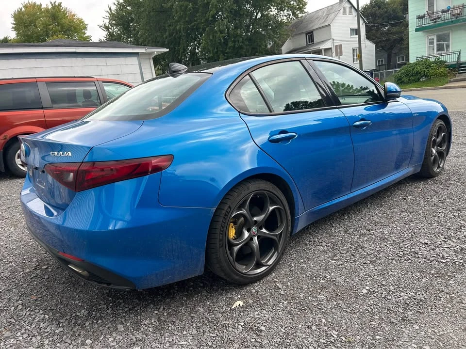 2018 Alfa Romeo Giulia - Image 5 of 8