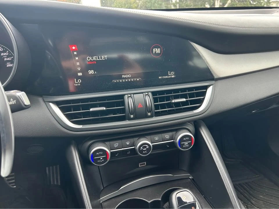2018 Alfa Romeo Giulia - Image 8 of 8