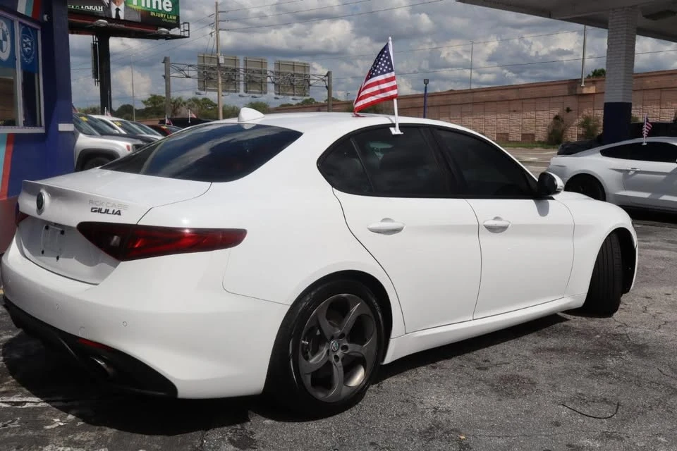 2018 Alfa Romeo Giulia - Image 4 of 19