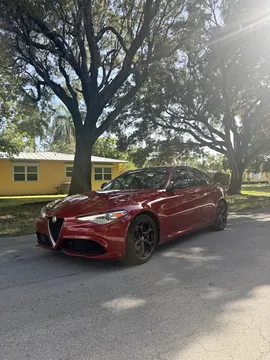 2018 Alfa Romeo Giulia Q4