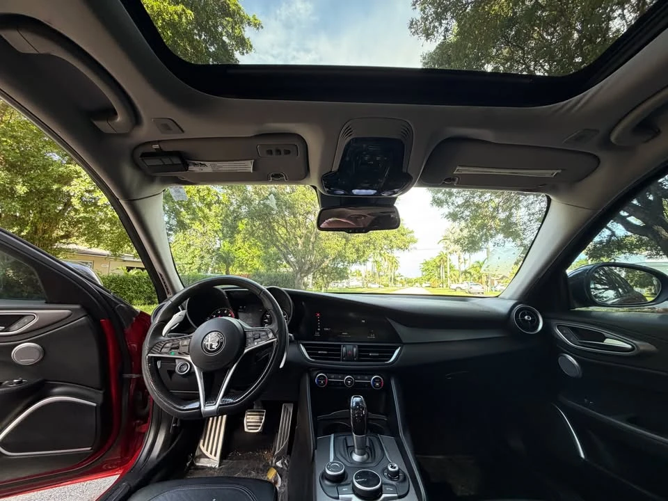 2018 Alfa Romeo Giulia - Image 10 of 10