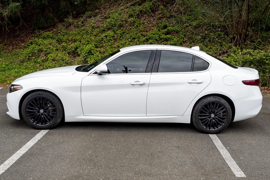 2018 Alfa Romeo Giulia - Image 3 of 31