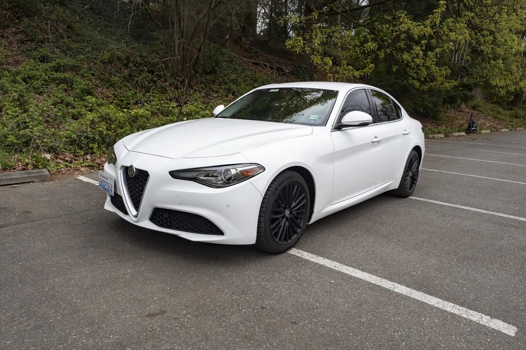 2018 Alfa Romeo Giulia - Image 8 of 31