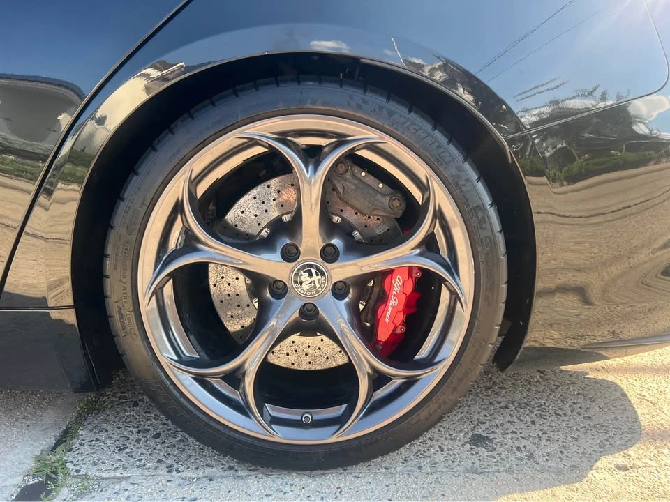 2018 Alfa Romeo Giulia Quadrifoglio - Image 16 of 19